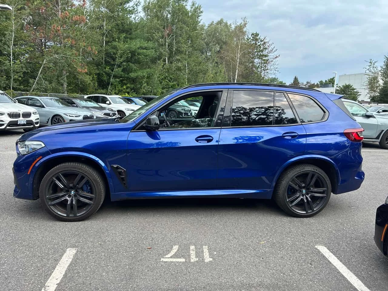 BMW X5M | CARFAX | ГЛАВНО ПРЕДСТАВИТЕЛСТВО НА BMW, снимка 3 - Автомобили и джипове - 55621553