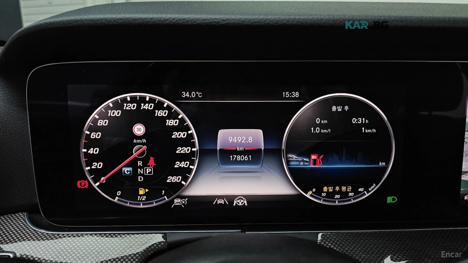 Mercedes-Benz E 300 4MATIC/AMG-LINE/DRIVE-ASSISTS/SUNROOF, снимка 9 - Автомобили и джипове - 55719487