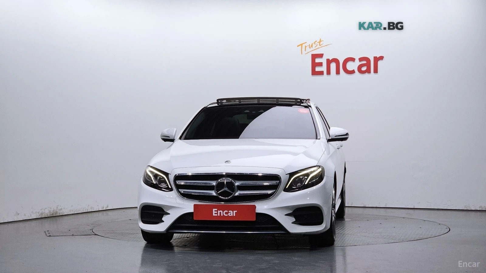 Mercedes-Benz E 300 4MATIC/AMG-LINE/DRIVE-ASSISTS/SUNROOF, снимка 2 - Автомобили и джипове - 55719487