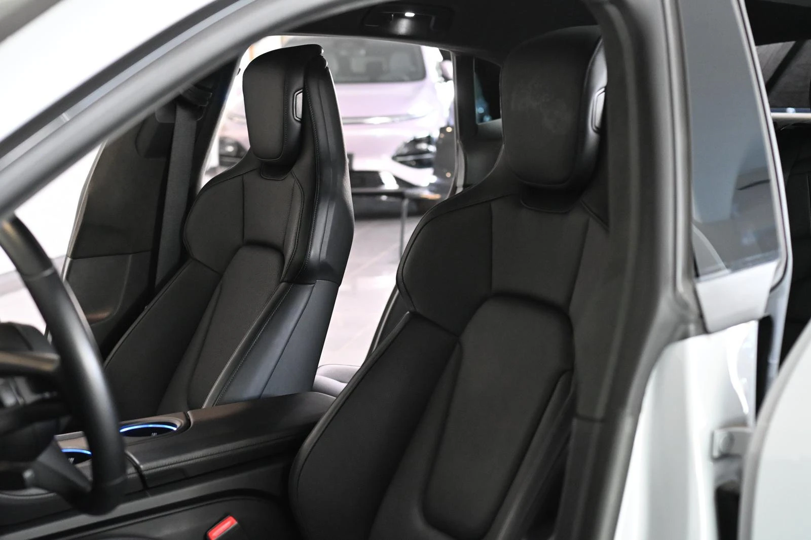 Porsche Taycan GTS/598HP/SPORT TURISMO/PANO/BOSE/360/ACC/846z, снимка 12 - Автомобили и джипове - 55824432