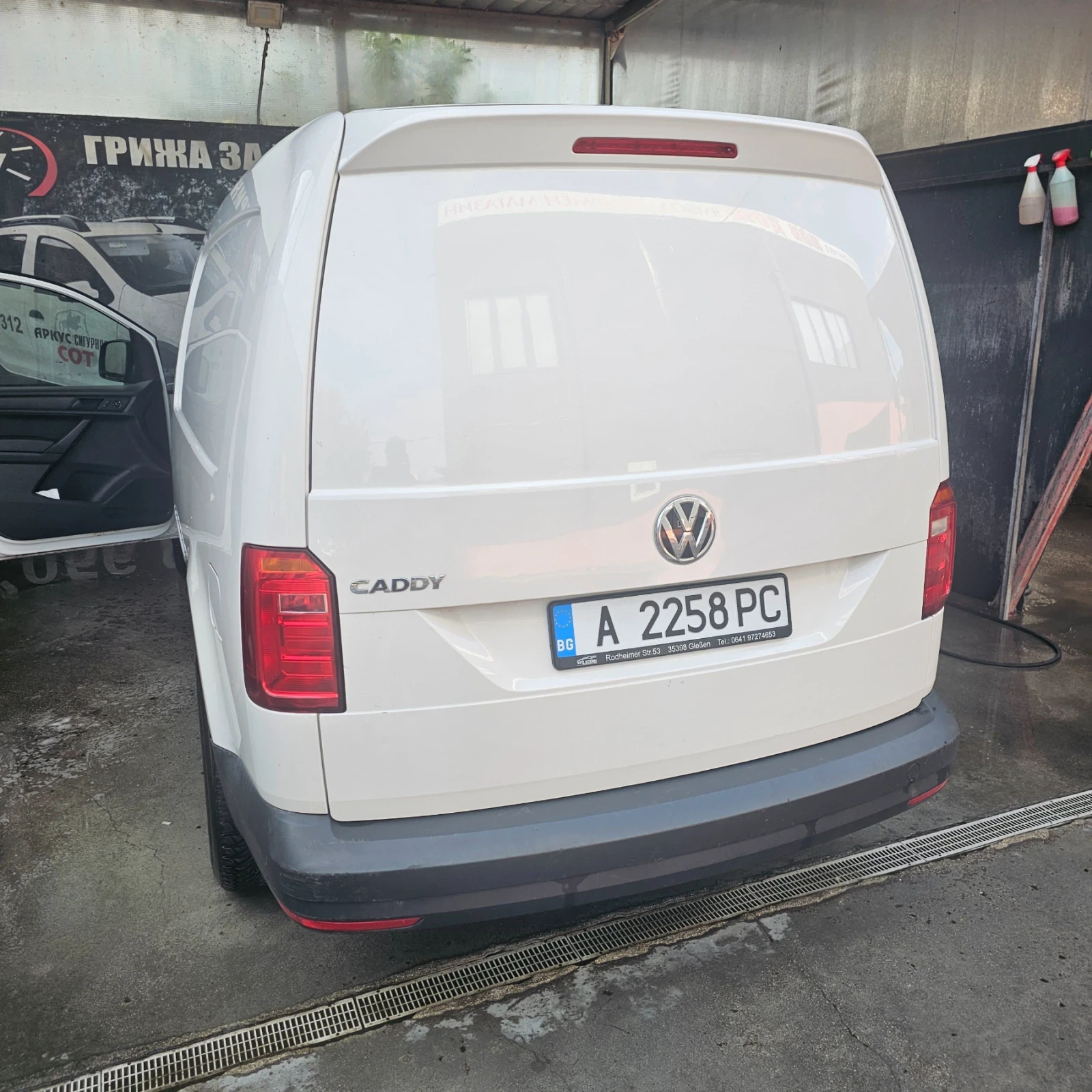 VW Caddy Макси, снимка 9 - Автомобили и джипове - 55947014
