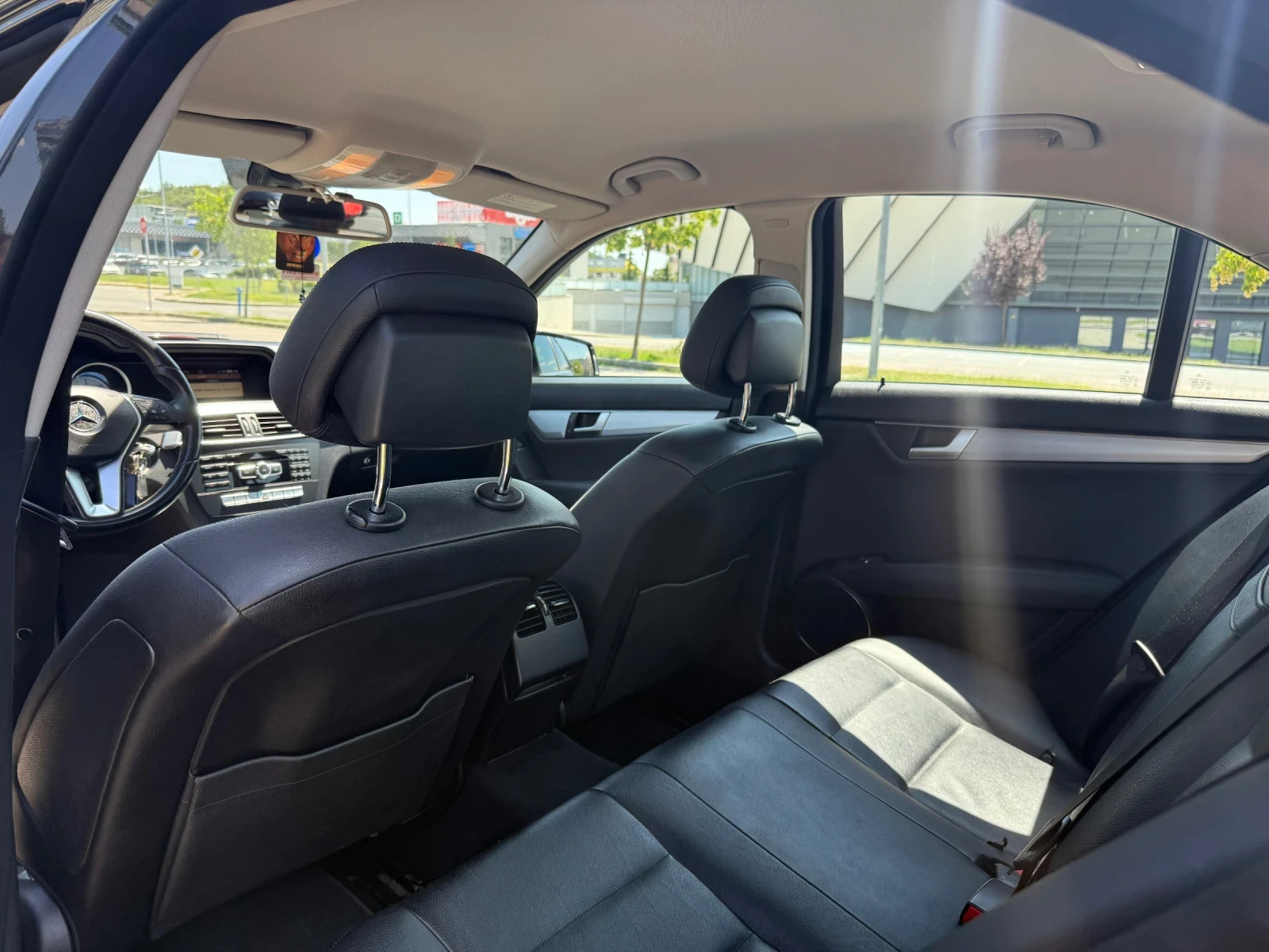 Mercedes-Benz C 220, снимка 7 - Автомобили и джипове - 56021175