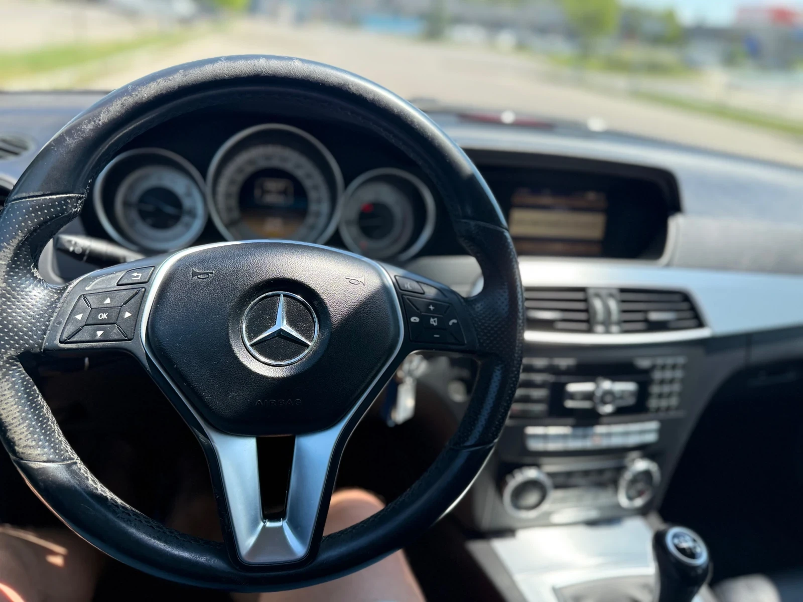 Mercedes-Benz C 220, снимка 10 - Автомобили и джипове - 56021175