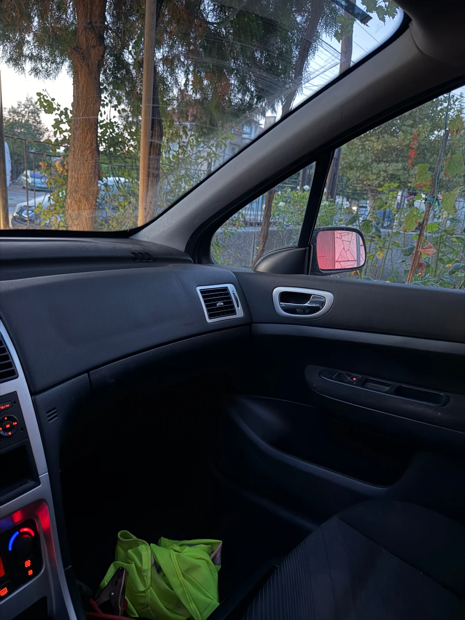 Peugeot 307, снимка 10 - Автомобили и джипове - 56160253