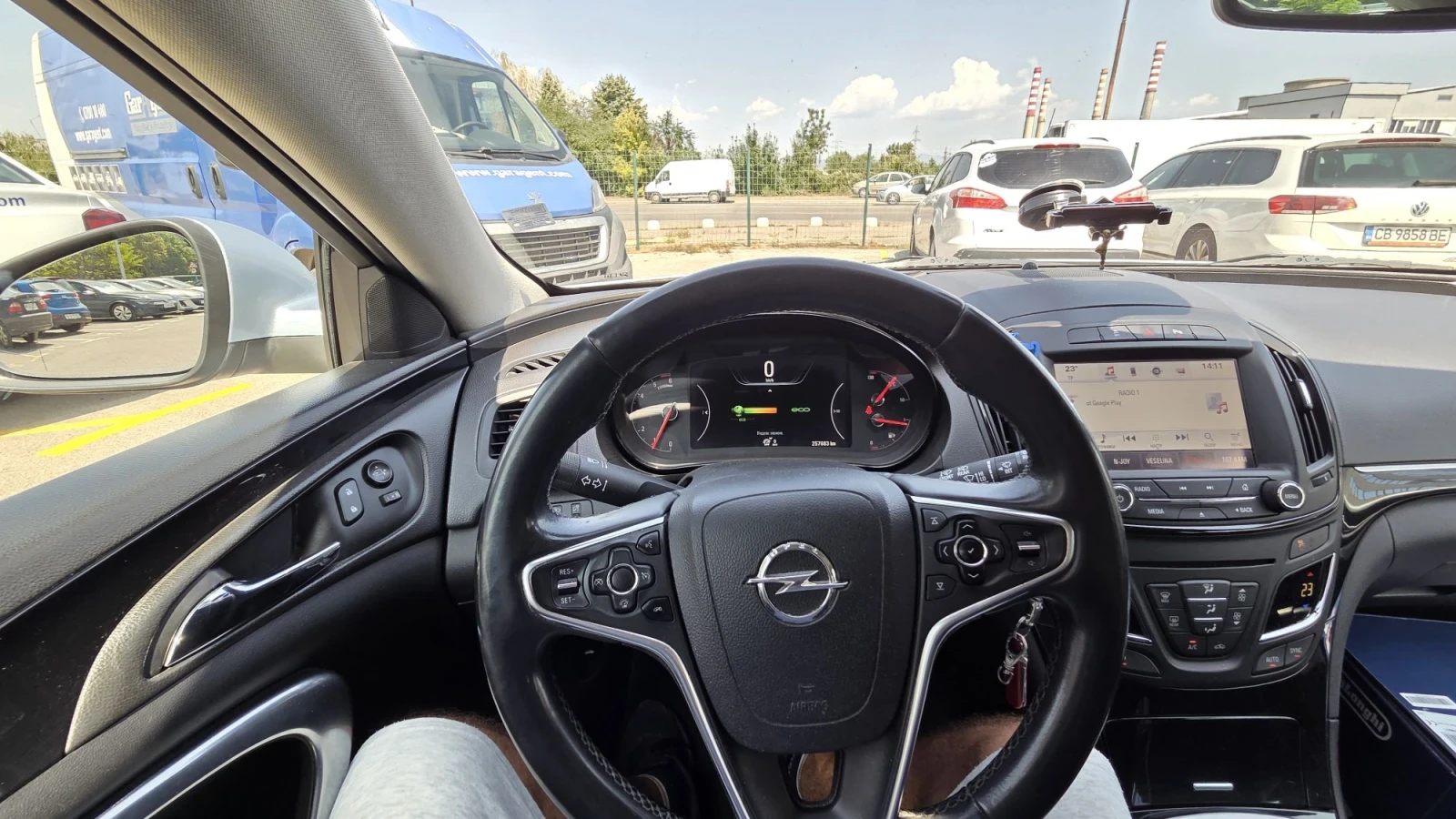 Opel Insignia, снимка 6 - Автомобили и джипове - 56274930
