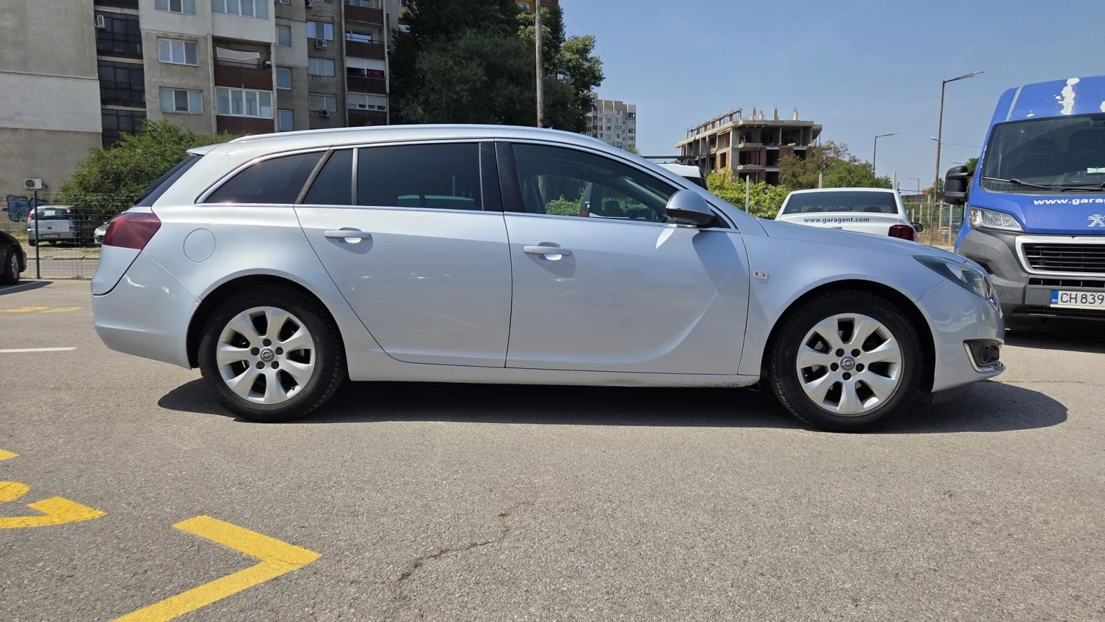 Opel Insignia, снимка 2 - Автомобили и джипове - 56274930