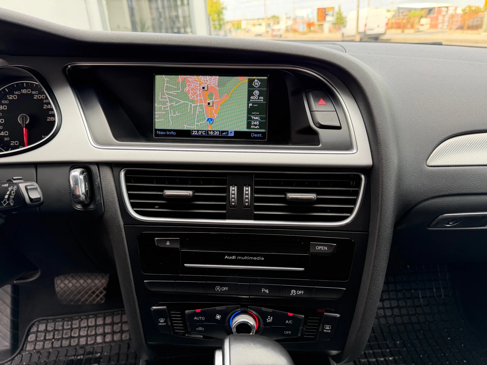 Audi A4 2.0TDI-150k.s-S4 pack, снимка 11 - Автомобили и джипове - 56298423
