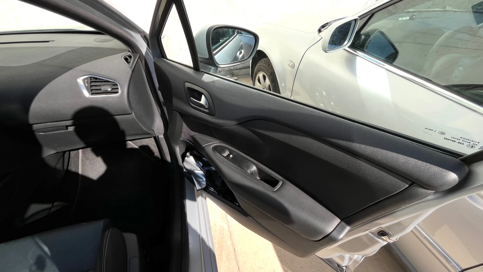 Citroen C4 1.6 HDI, снимка 13 - Автомобили и джипове - 56402945
