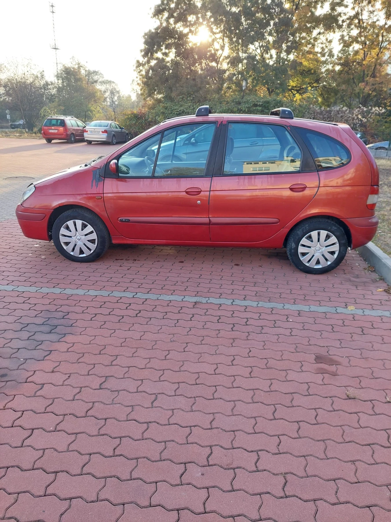 Renault Scenic, снимка 2 - Автомобили и джипове - 56574934