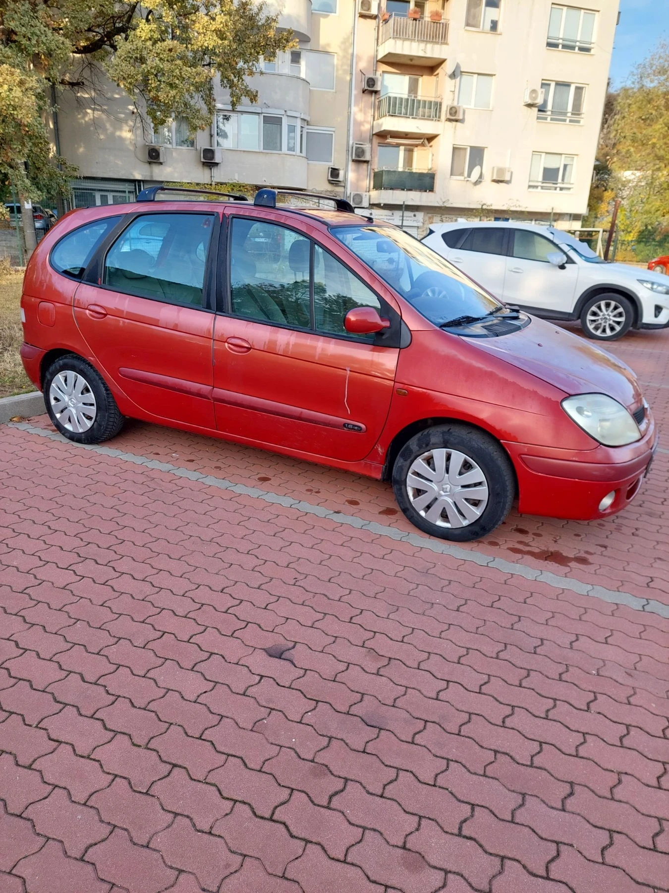 Renault Scenic, снимка 3 - Автомобили и джипове - 56574934