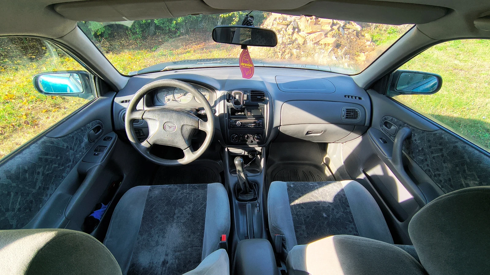 Mazda 323 323F (BJ), снимка 9 - Автомобили и джипове - 56637825