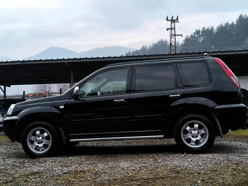 Nissan X-trail 2.2DCI-136кс-4х4-6 скорости-КОЖЕН САЛОН-КЛИМАТИК-, снимка 6 - Автомобили и джипове - 49300571