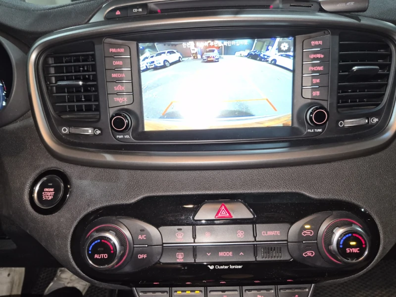 Kia Sorento 2.2 CRDI 4WD - ОЧАКВАН ВНОС - СУПЕР СЪСТОЯНИЕ!, снимка 16 - Автомобили и джипове - 52548976