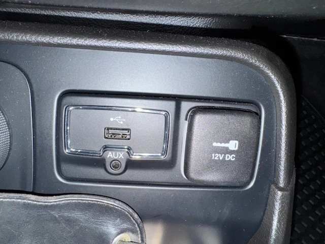 Jeep Renegade SINCE 1941, снимка 11 - Автомобили и джипове - 52536392