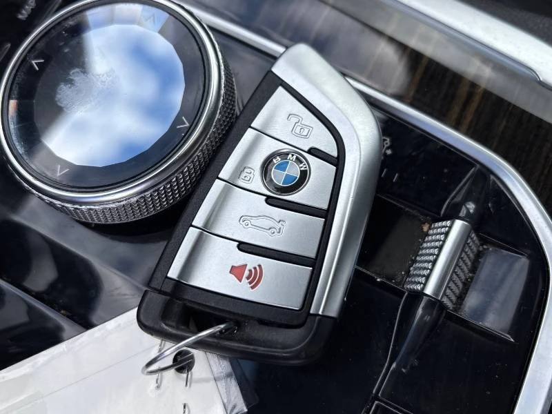 BMW X5 * xDrive45e * ЛАЗЕРИ * ОБДУХВАНЕ * 360 * SWAROVSKI, снимка 12 - Автомобили и джипове - 55736010
