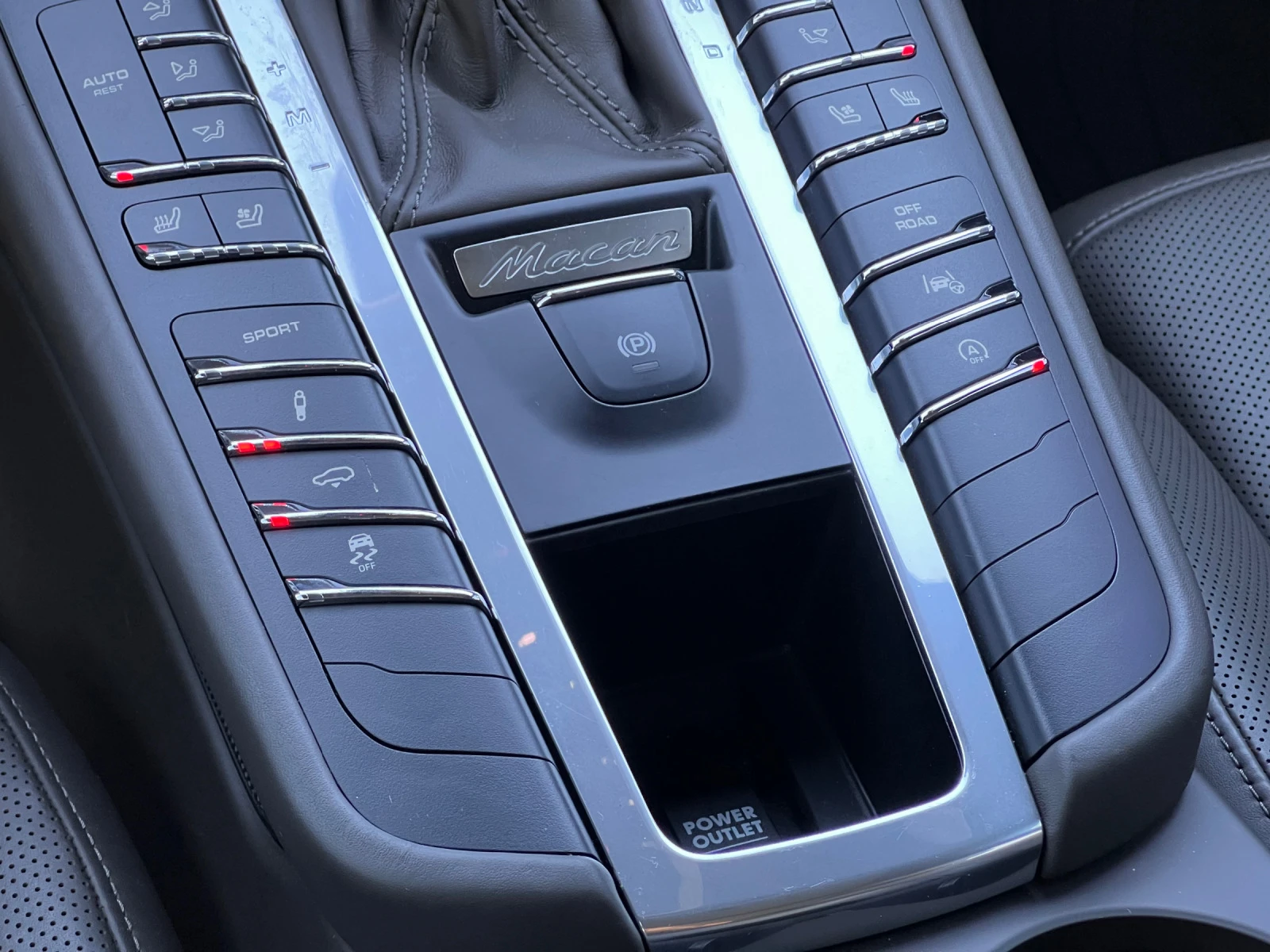 Porsche Macan Turbo* SportChrono* Pano* Keyless* AeroPack* PASM* | Mobile.bg   12