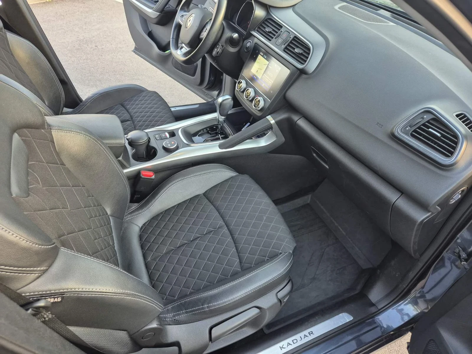 Renault Kadjar Intens TCe160 - изображение 10