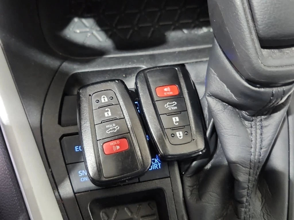 Toyota Rav4 * XLE * CARFAX * БЕЗ ПЪРВОНАЧАЛНА ВНОСКА - изображение 8