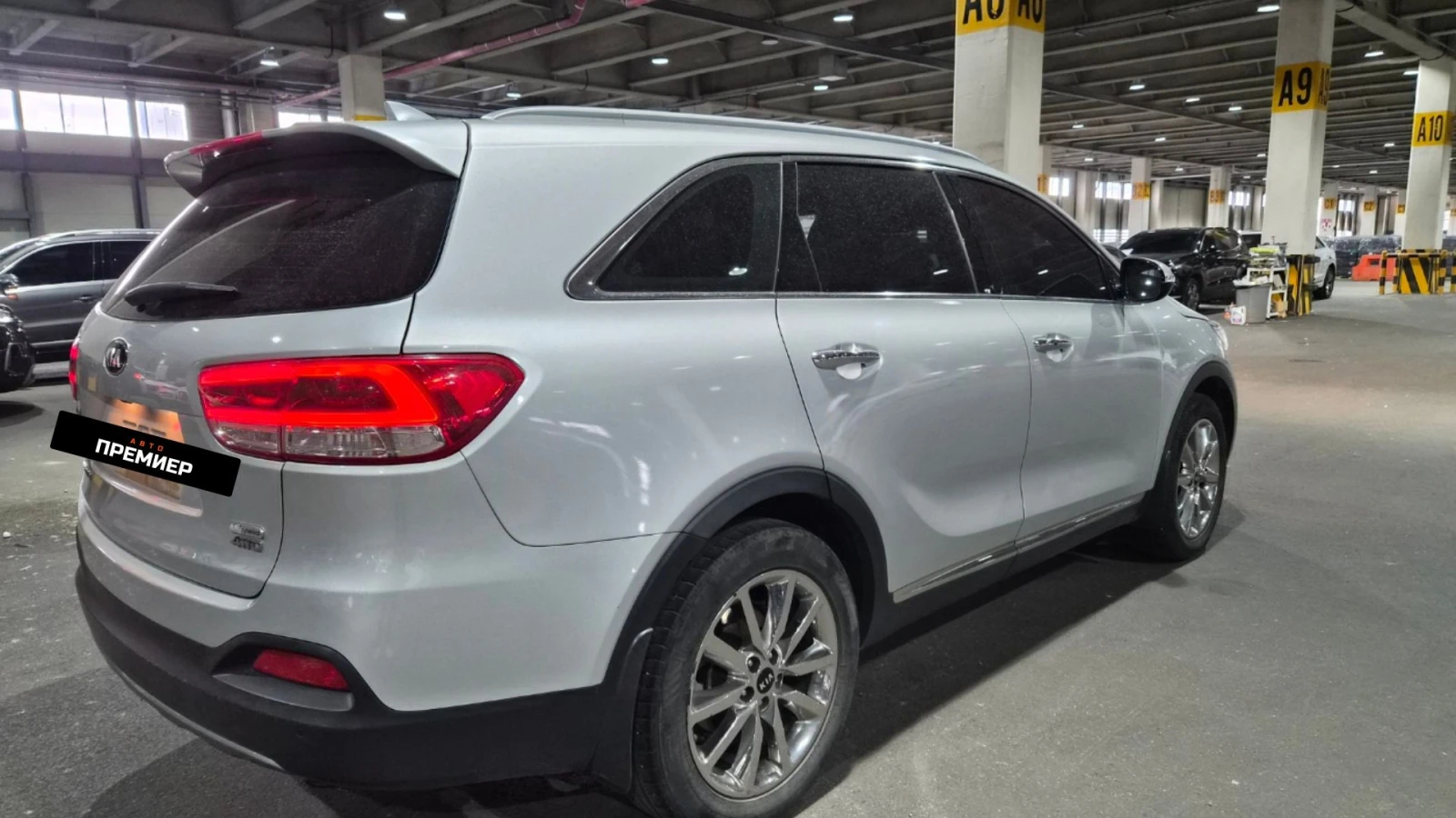 Kia Sorento 2.2 CRDI 4WD - ОЧАКВАН ВНОС - СУПЕР СЪСТОЯНИЕ! - изображение 4