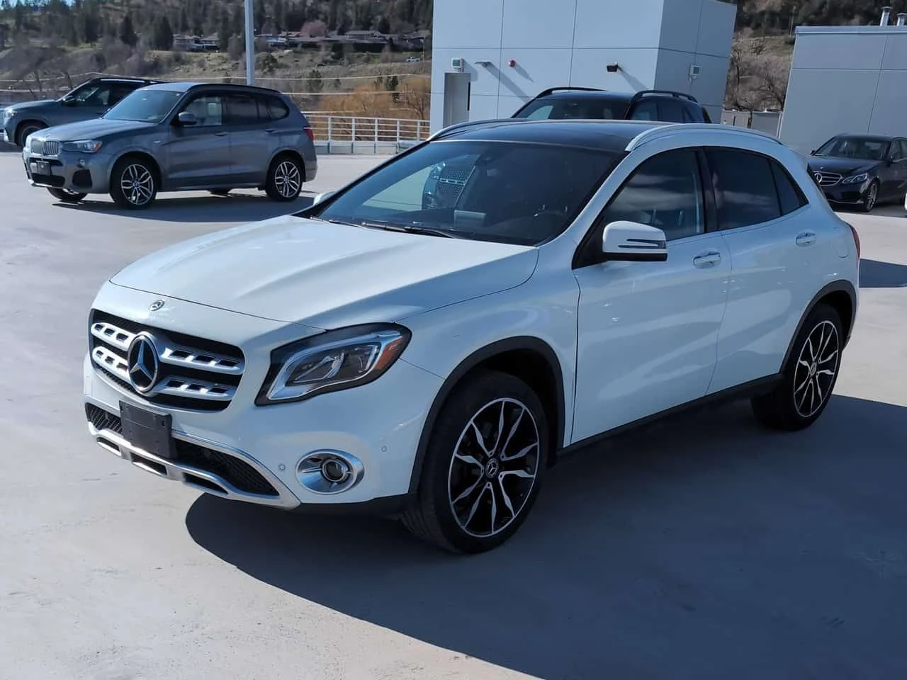 Mercedes-Benz GLA 250  * CARFAX * ПОДГРЕВ * ПАМЕТ * КАМЕРА * NAVI