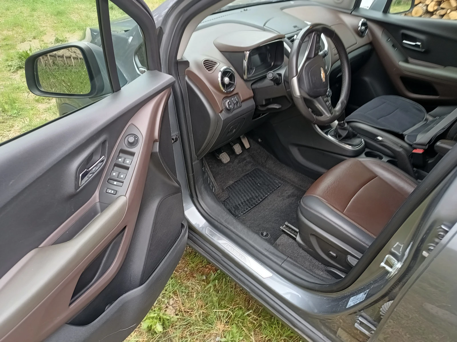 Chevrolet Trax, снимка 4 - Автомобили и джипове - 54477243