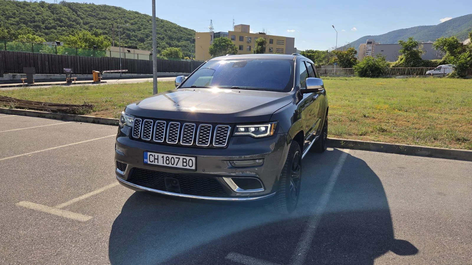 Jeep Grand cherokee SUMMIT, HEMI, FULL, LPG