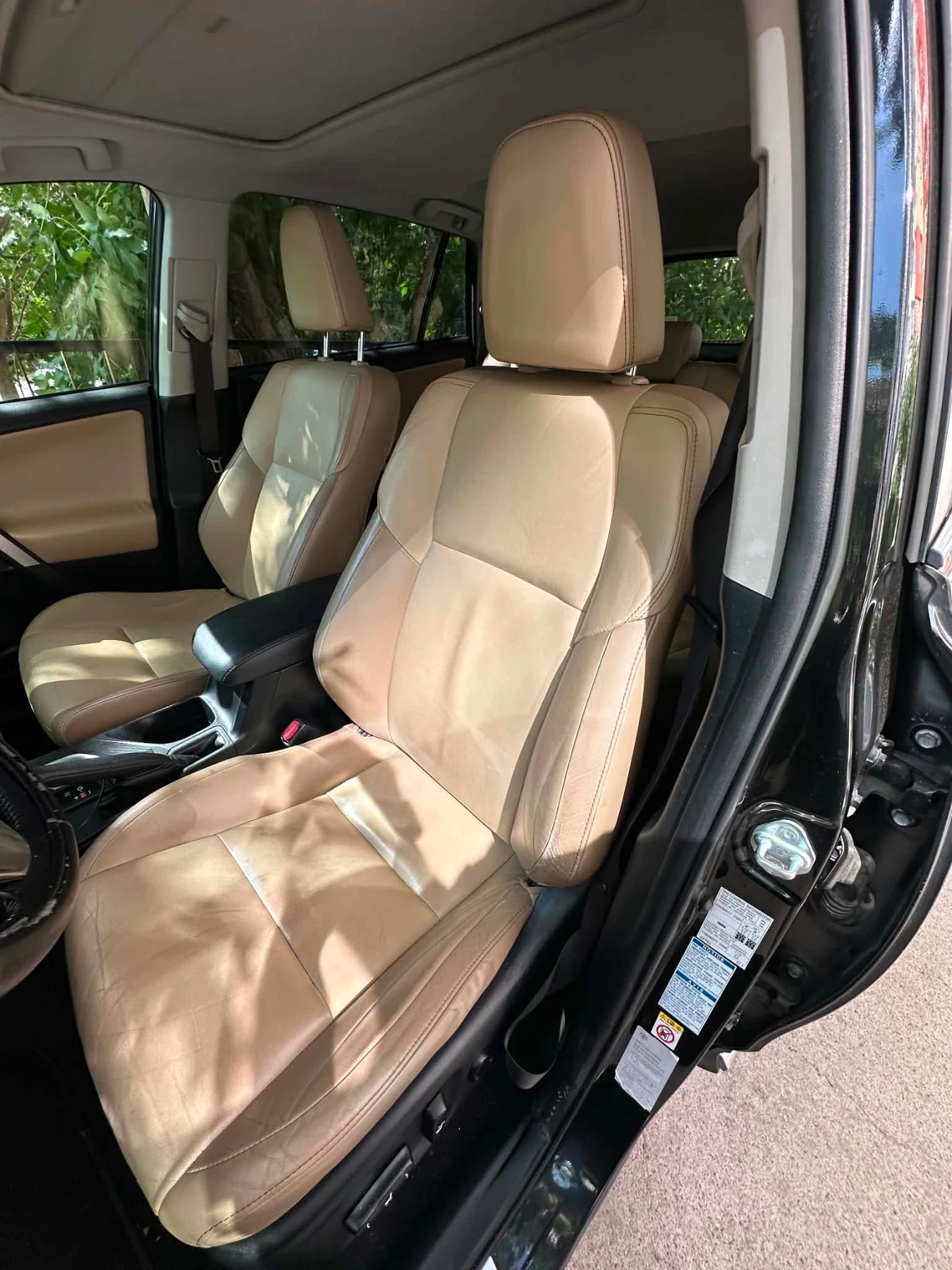 Toyota Rav4, снимка 9 - Автомобили и джипове - 55381576