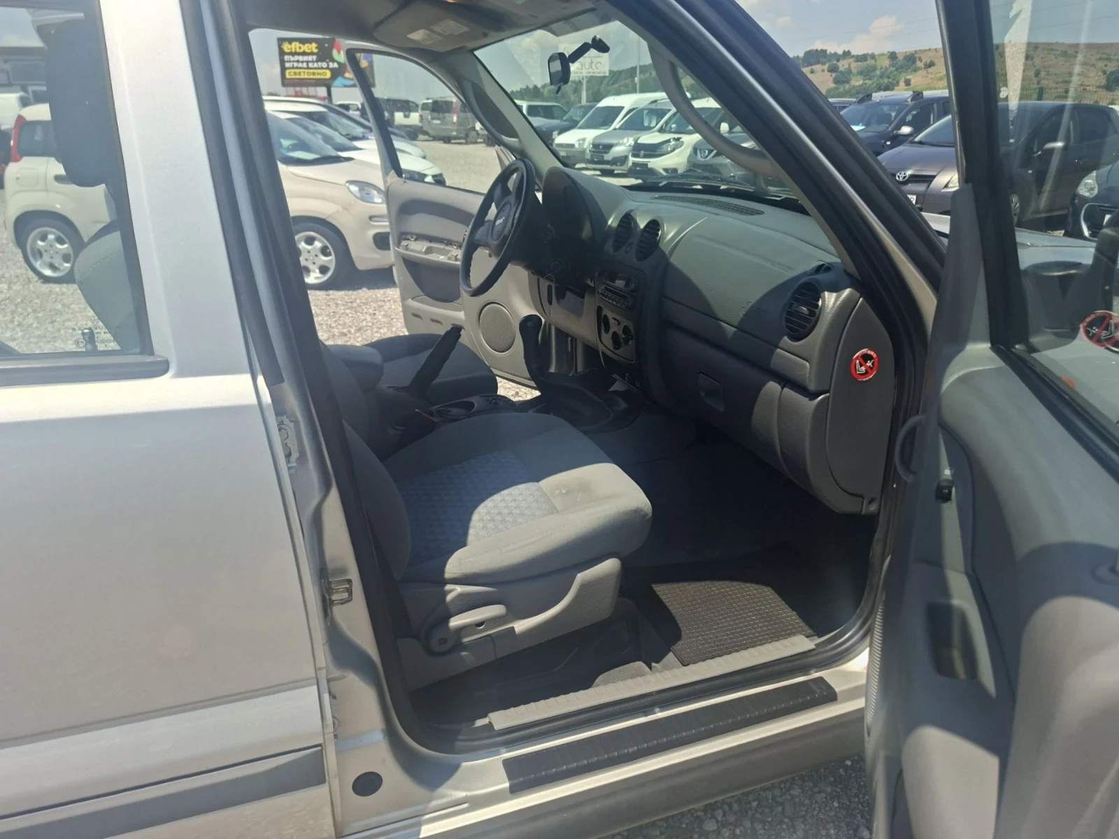 Jeep Cherokee ИТАЛИЯ, снимка 9 - Автомобили и джипове - 55392841
