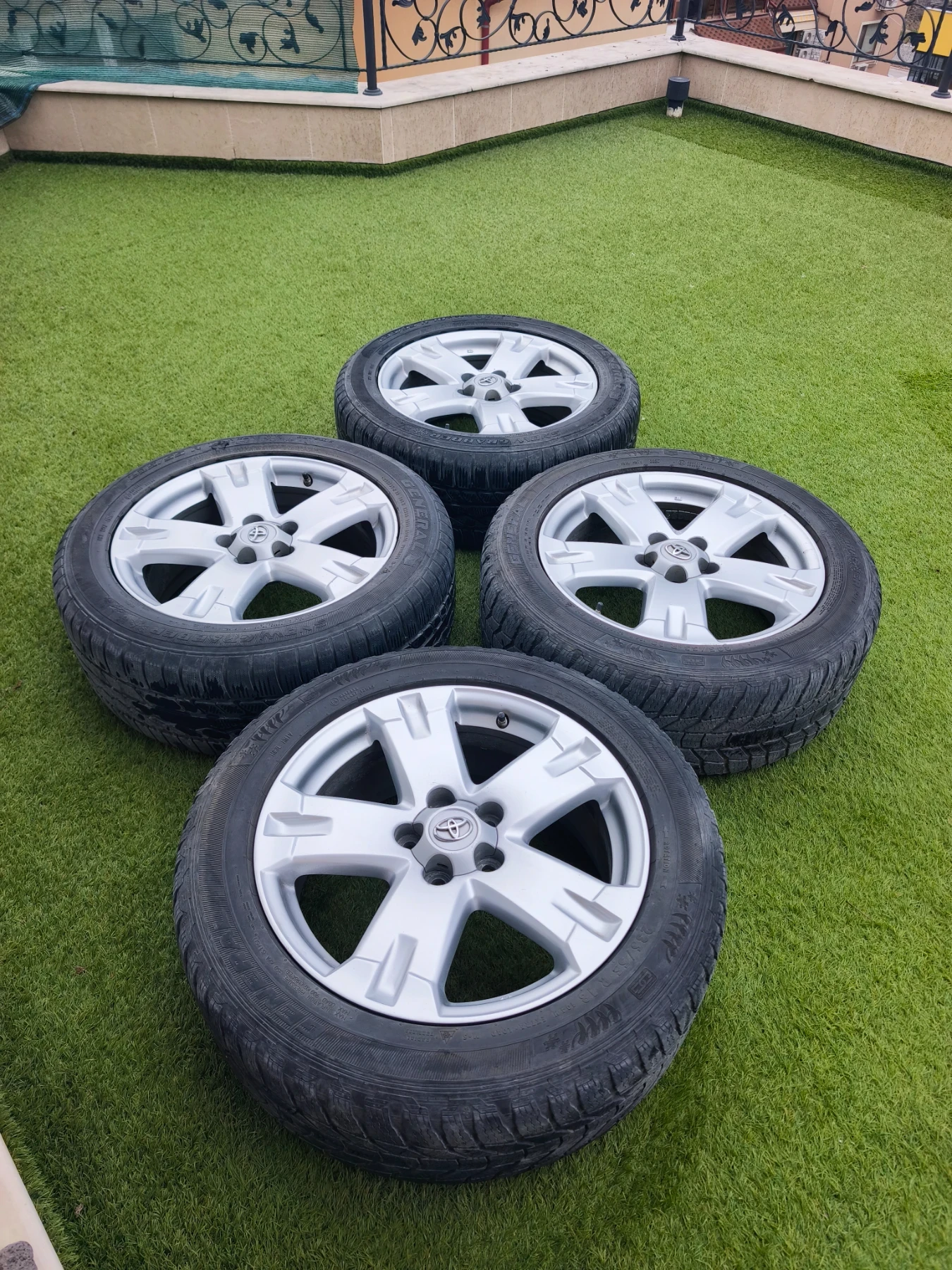 Toyota Rav4 2.2, снимка 10 - Автомобили и джипове - 55697473