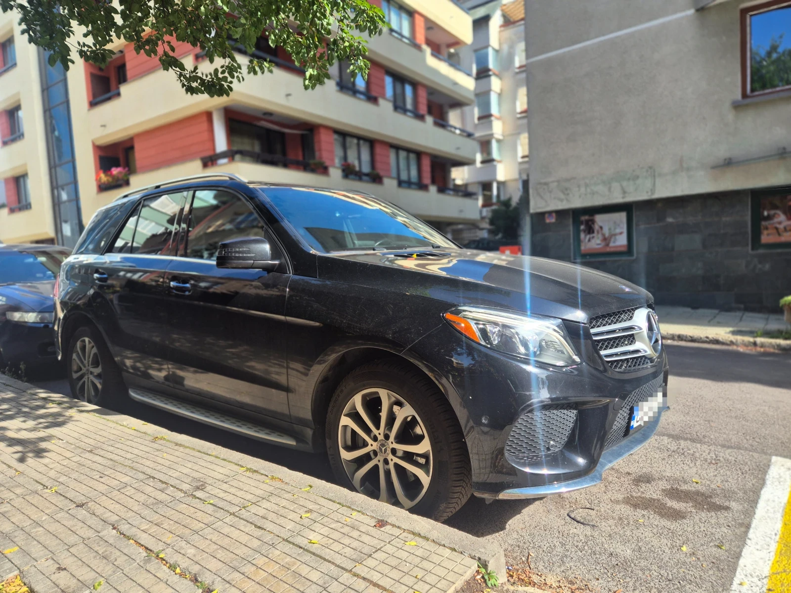 Mercedes-Benz GLE 350, снимка 3 - Автомобили и джипове - 56599404