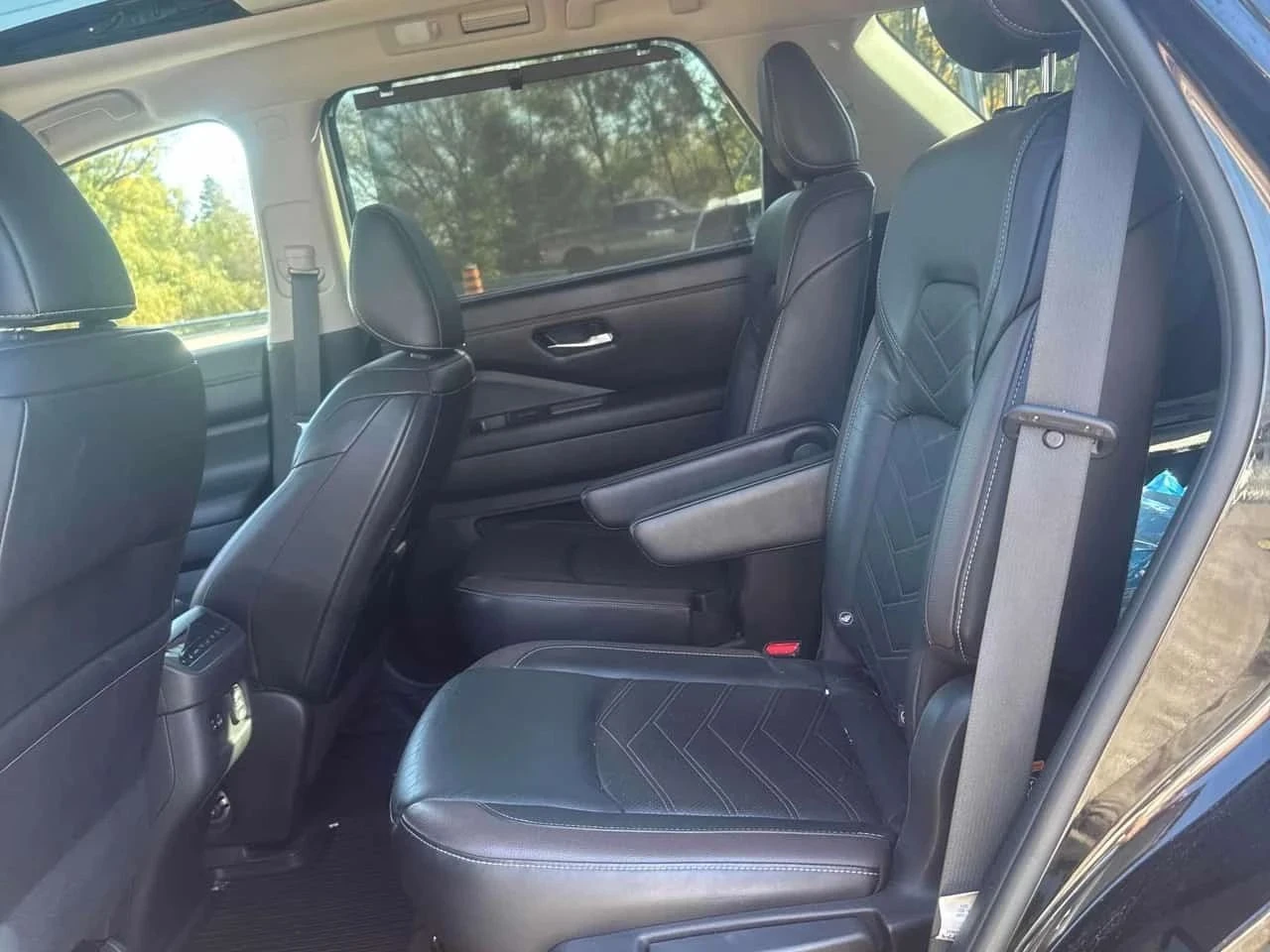 Nissan Pathfinder, снимка 12 - Автомобили и джипове - 56685929