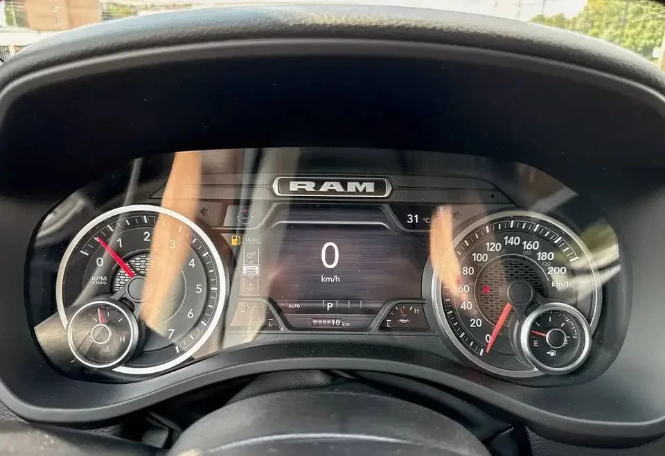 Dodge RAM 1500, снимка 10 - Автомобили и джипове - 56707703