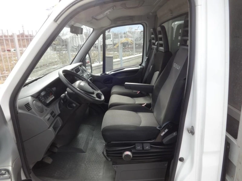 Iveco Daily 3.0HPI  EURO-5b КАТ. * Б* 3, 5т., снимка 10 - Бусове и автобуси - 39510703