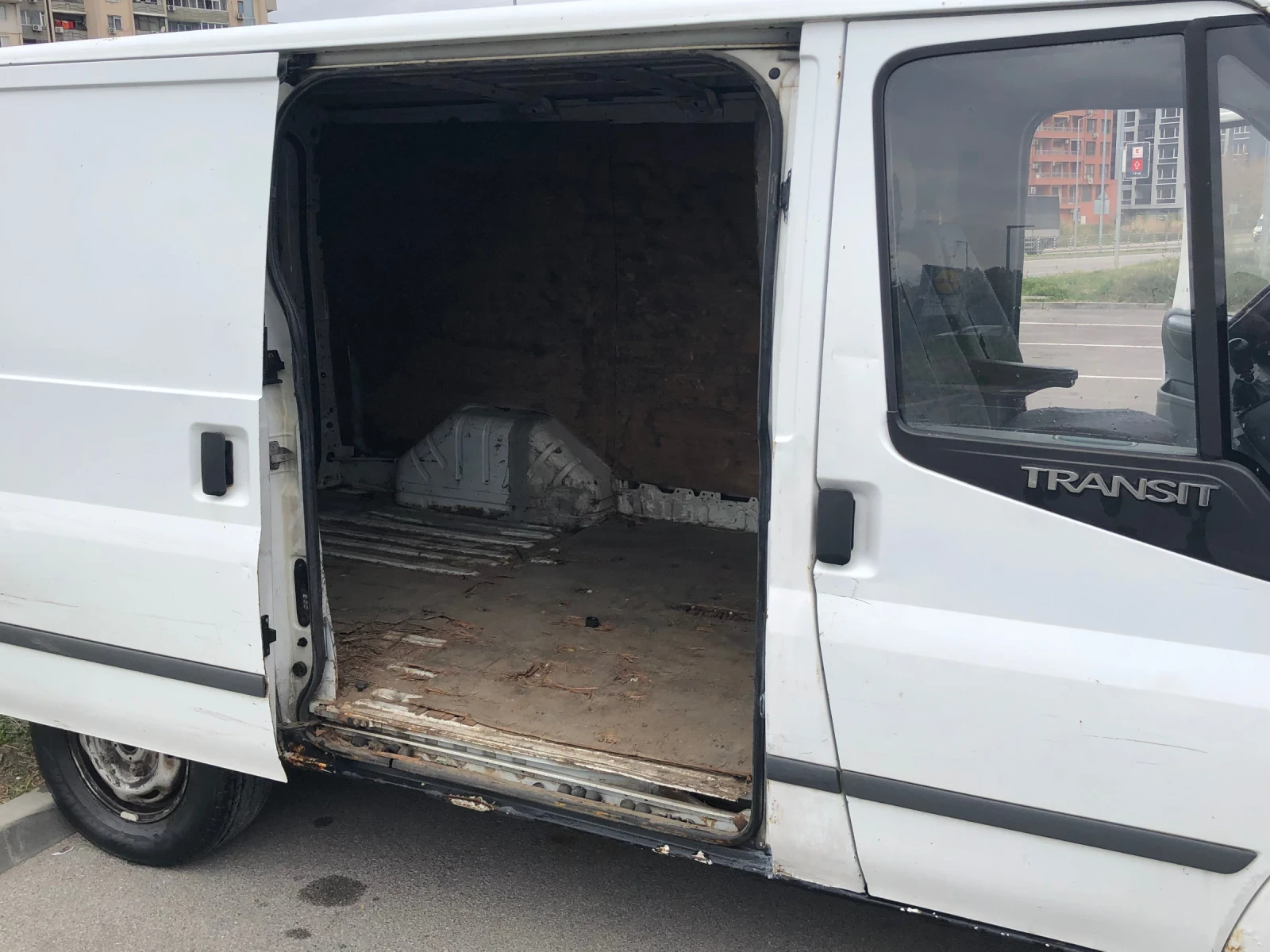 Ford Transit 2.2d 2007 4    | Mobile.bg   10