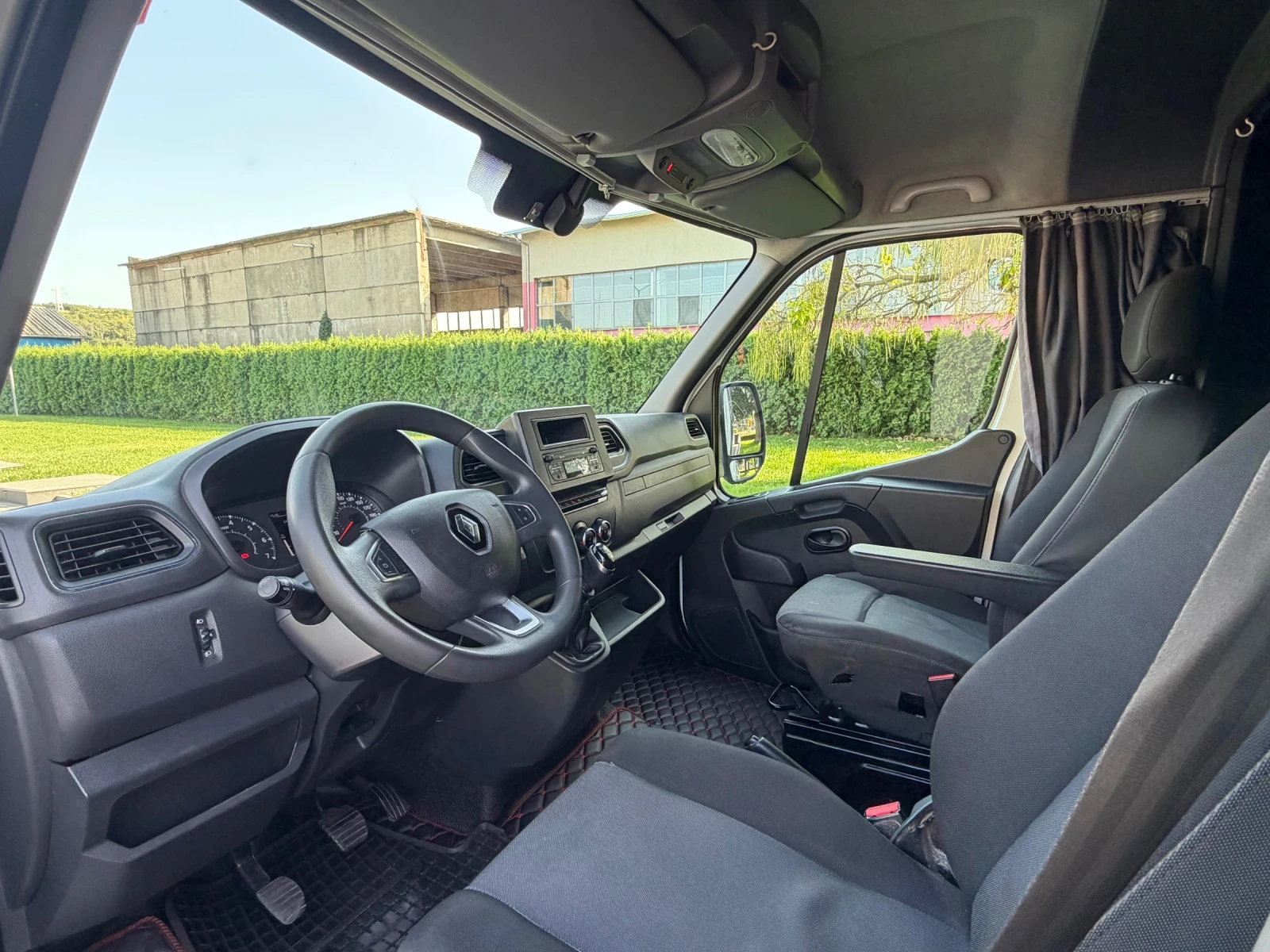 Renault Master 2.3 170hp TWIN CAB!ПАДАЩ БОРД!ТЕМПОМАТ!ТОП!ЛИЗИНГ, снимка 5 - Бусове и автобуси - 55868111