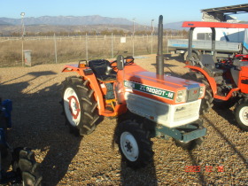 Трактор Kubota СКАЙТРАК, снимка 3 - Селскостопанска техника - 43463359