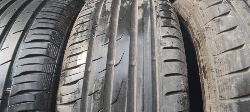 Гуми Летни 205/60R15, снимка 4 - Гуми и джанти - 32787101