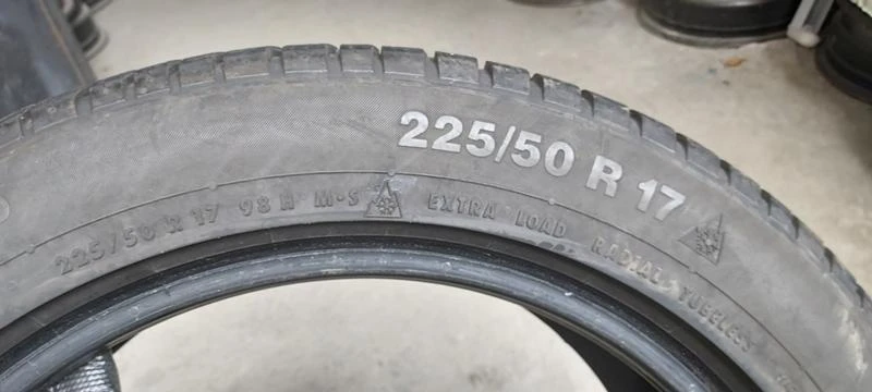 Гуми Зимни 225/50R17, снимка 7 - Гуми и джанти - 32927265