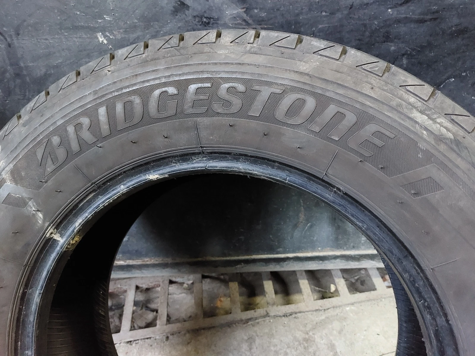 ���� 215/65R16 | Mobile.bg � ����������� 4