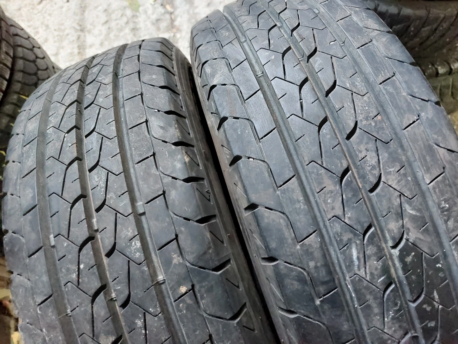���� 215/65R16 | Mobile.bg � ����������� 2