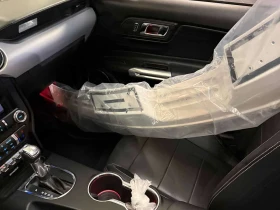 Ford Mustang GT Premium| ПОДГРЕВИ| ОБДУХВАНЕ| CARFAX, снимка 16