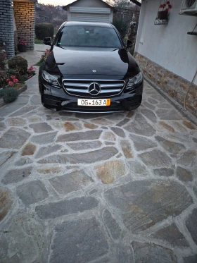 Mercedes-Benz E 220 W213, снимка 2