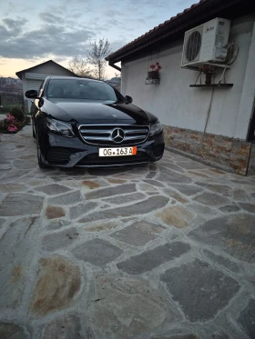 Mercedes-Benz E 220 W213, снимка 15
