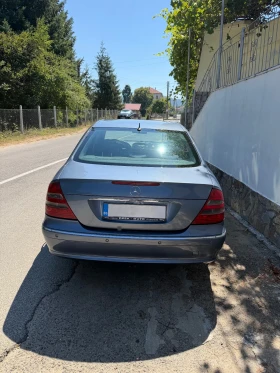 Mercedes-Benz E 220, снимка 6