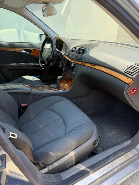 Mercedes-Benz E 220, снимка 10