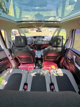 Citroen Grand C4 Picasso, снимка 11 - Автомобили и джипове - 46201776