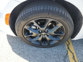 Chrysler Pacifica Touring L| ACC| PANO| ��������| 2 �����| CARFAX | Mobile.bg � ����� ������ 6