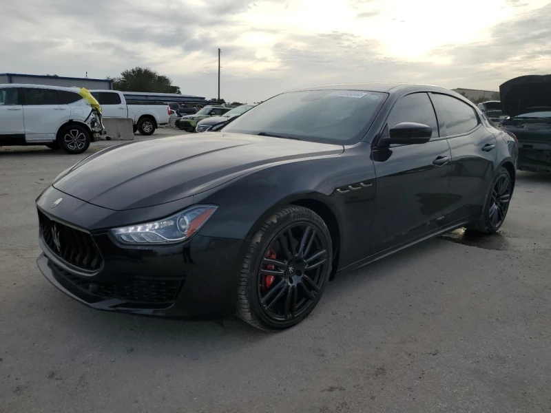 Maserati Ghibli подгрев* пано* ЛЕД* памет* кожа, снимка 1 - Автомобили и джипове - 48322017