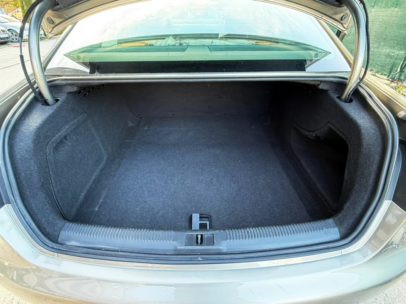 Audi A4 B8 8K 1.8 TFSI Multitronic, снимка 6 - Автомобили и джипове - 52692960