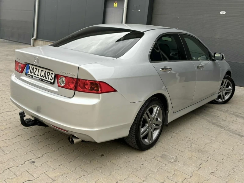 Honda Accord 2.0 i-vtec/155к.с./УНИКАЛНА, снимка 7 - Автомобили и джипове - 51378768